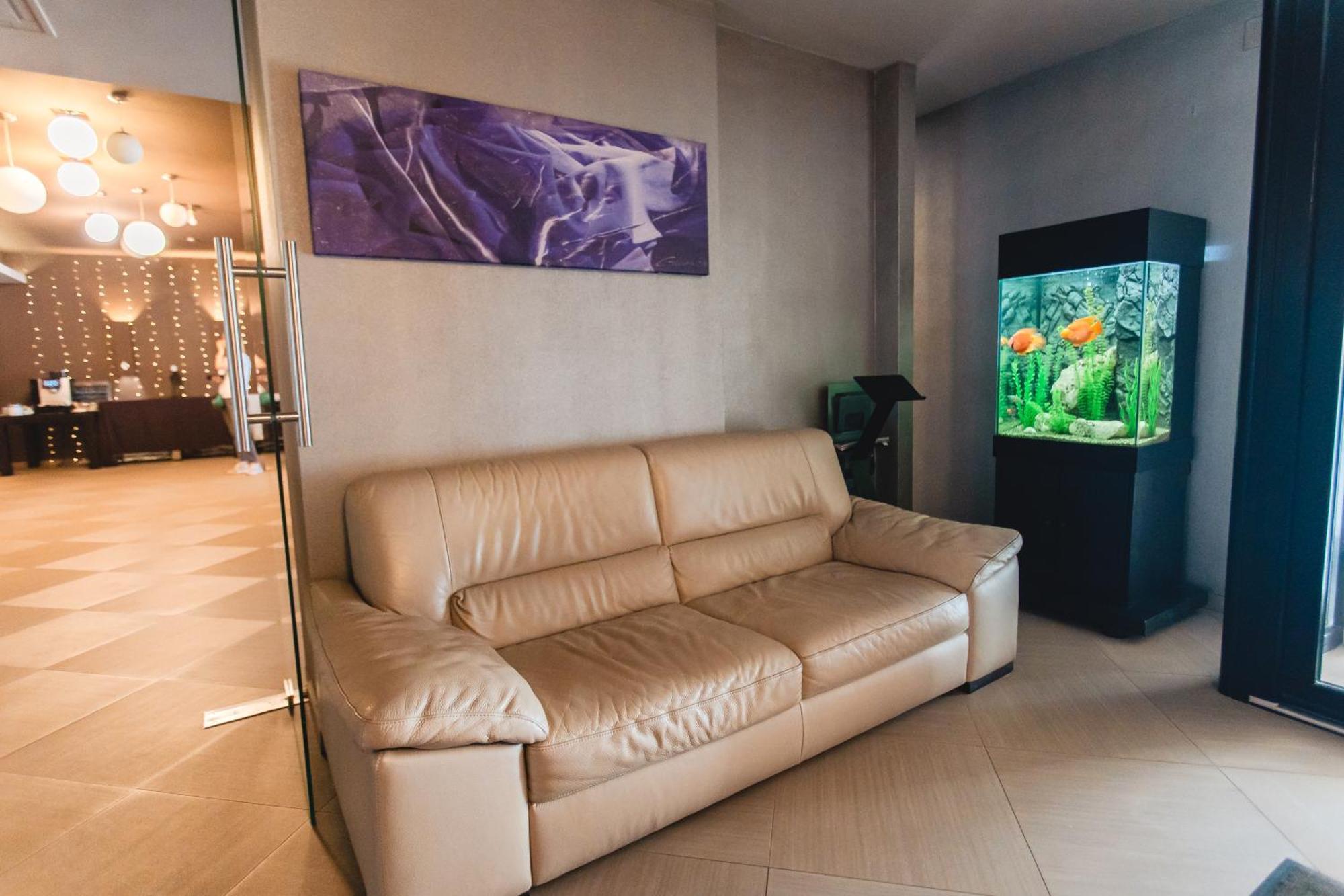 Caro Boutique Hotel Nagyvárad Kültér fotó