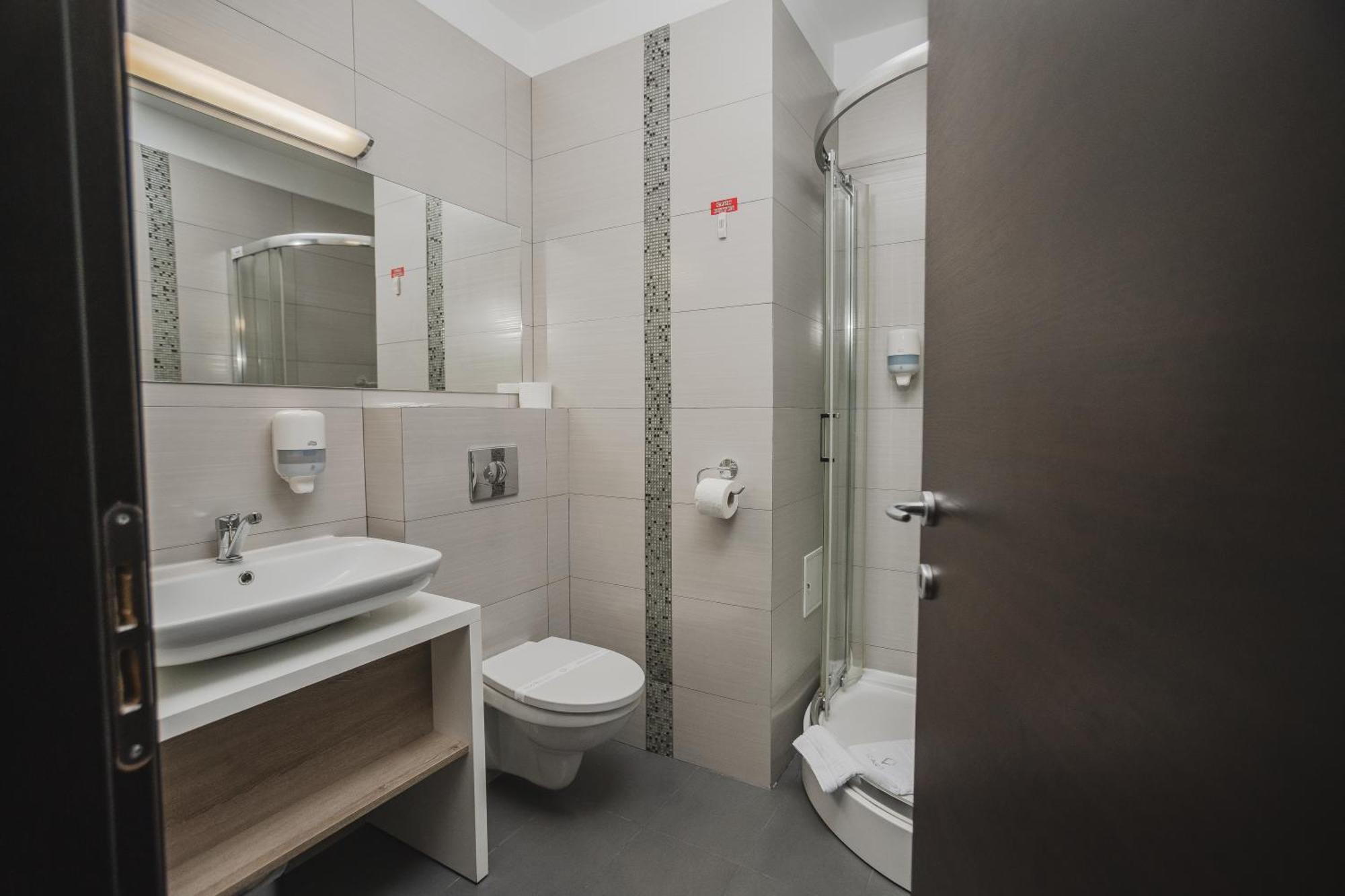Caro Boutique Hotel Nagyvárad Kültér fotó